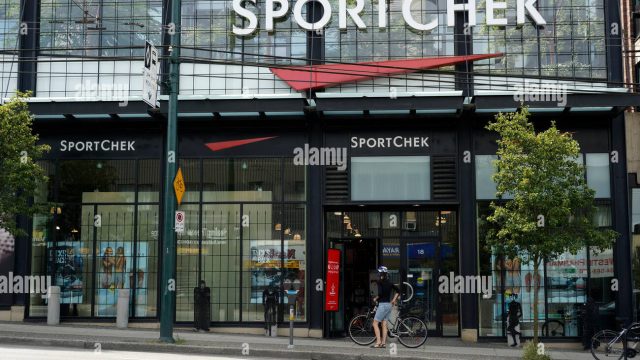 sportchek-store-on-west-broadway-in-vancouver-bc-canada-E58113